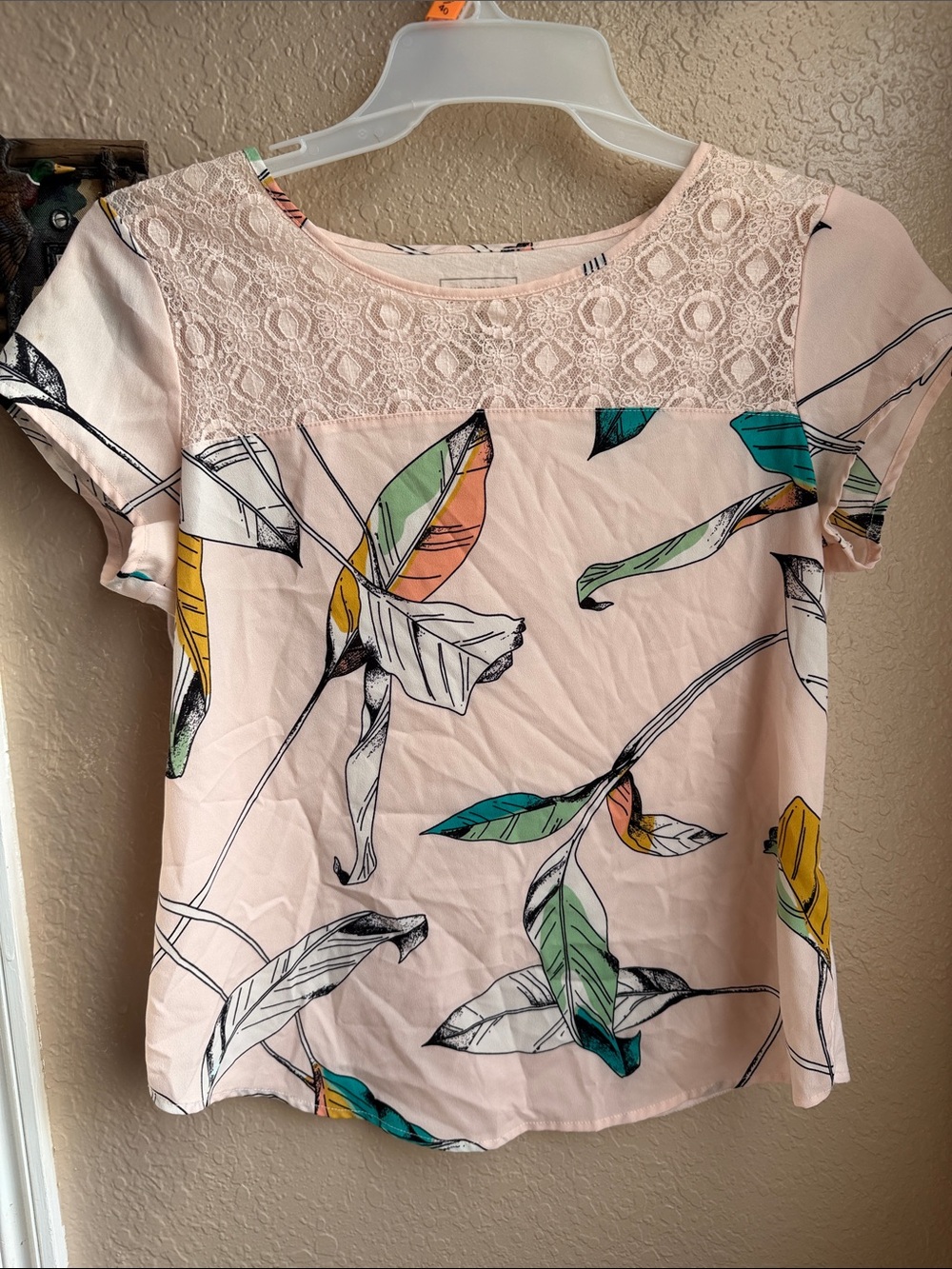 Van Heusen Pink Lace Yoke Floral Leaf Print Top - Picture 2 of 10